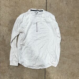 Hollister Men’s White Long Sleeve Vertical Logo Tee
